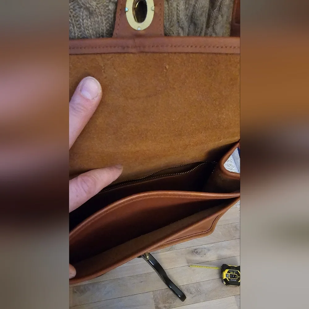 Coach The Original Willis Bag W/Original Detachable Strap, Brass Hardware - Picture 6 of 16